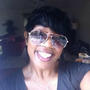 Meet your Posher, Laurie